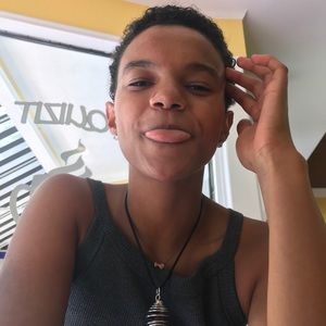 Meet your Posher, Taylor-jean